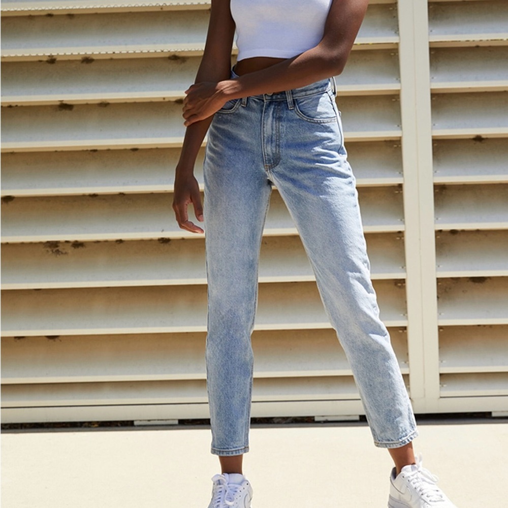 J.GALT • BRANDY MELVILLE • straight leg blue jeans size medium - Picture 4 of 10